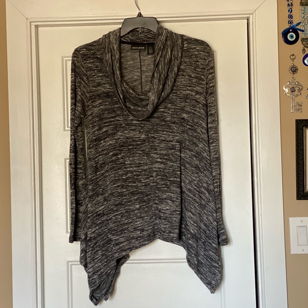Light DKNY Sweater